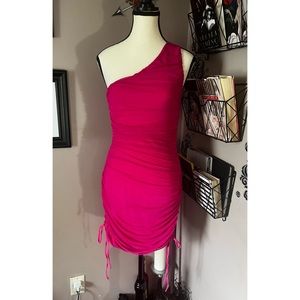 Fusia One Shoulder Dress